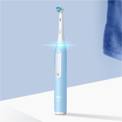 Oral-B | Elektryczna szczoteczka do zębów | Seria iO3 | Akumulatorowa | Dla dorosłych | Liczba główek szczoteczki w zestawie 1 |